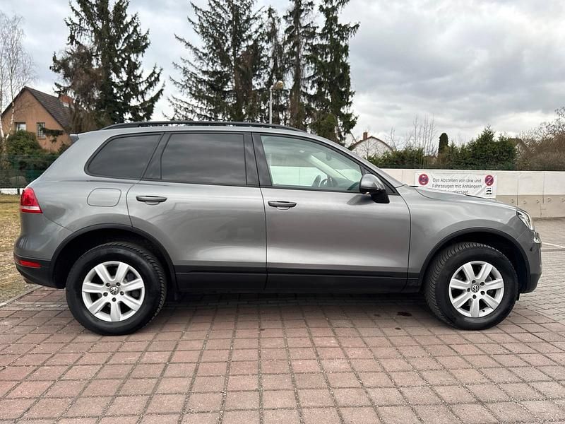 Gebraucht VW Touareg 237 PS (174 kW) 2014 Grau SUV