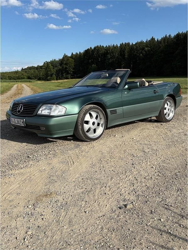 Grün Gebraucht 1993 Mercedes SL300 Cabrio | 15.750 € - Bild 1/4