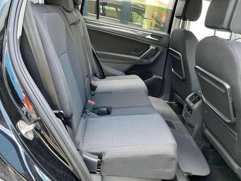 Schwarz Gebraucht 2019 VW Tiguan Allspace Comfortline SUV | 24.600 € (Guter Preis) - Bild 1/4