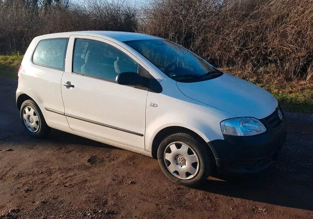 Gebraucht VW Fox 2011 Weiß Kleinwagen