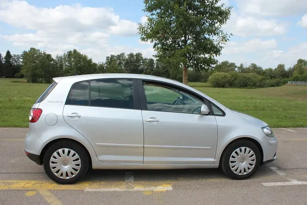 Gebraucht VW Golf Plus 105 PS (77 kW) 2006 Silber Van / Kleinbus