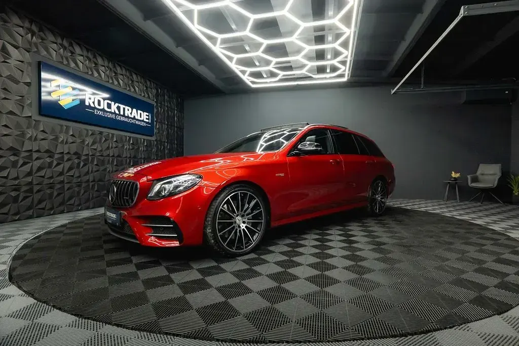 Gebraucht Mercedes E43 AMG AMG 401 PS (294 kW) 2018 Rot Limousine