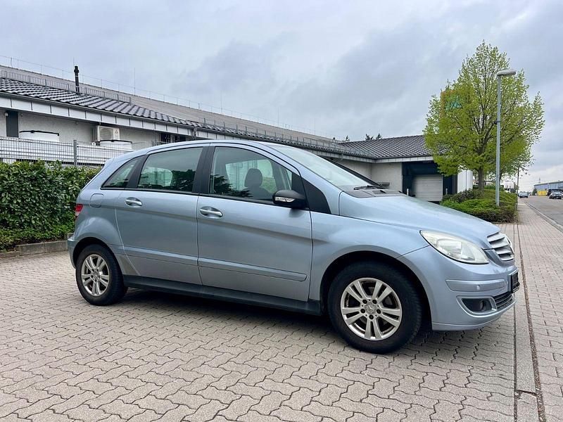 Gebraucht Mercedes B170 116 PS (85 kW) 2005 Blau Van / Kleinbus