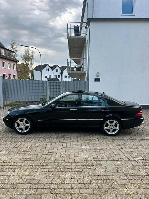 Gebraucht Mercedes S320 224 PS (164 kW) 1999 Schwarz Limousine