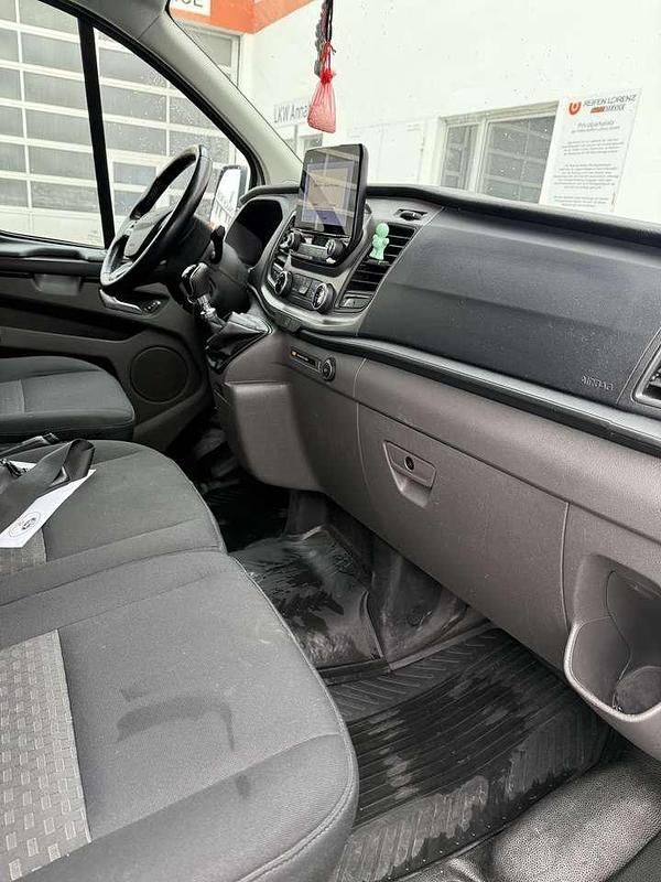 Gebraucht Ford Transit Trend 125 PS (91 kW) 2018 Van / Kleinbus