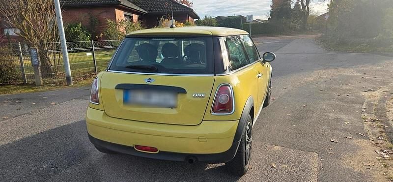 Gebraucht Mini ONE 72 PS (52 kW) 2010 Gelb Kleinwagen