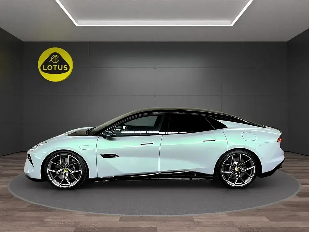 Neu Lotus Emeya 450 kW (612 PS) 2026 Boreal grey Kleinwagen