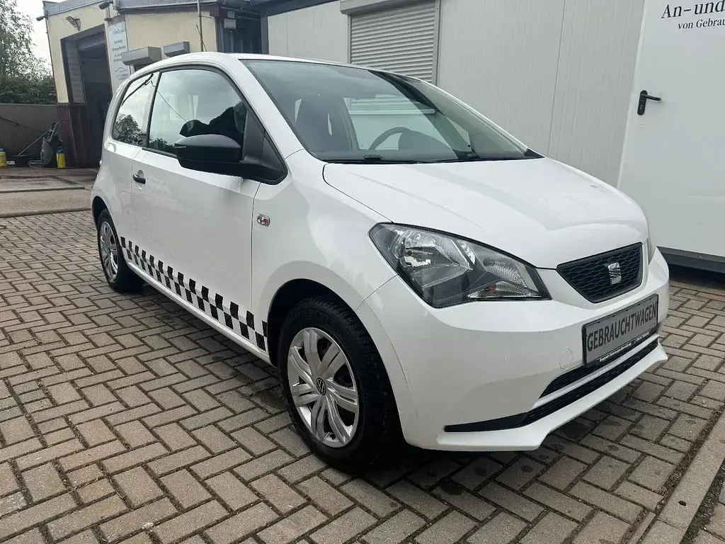 Używany Seat Mii Reference 60 KM (44 kW) 2012 Biały Hatchback