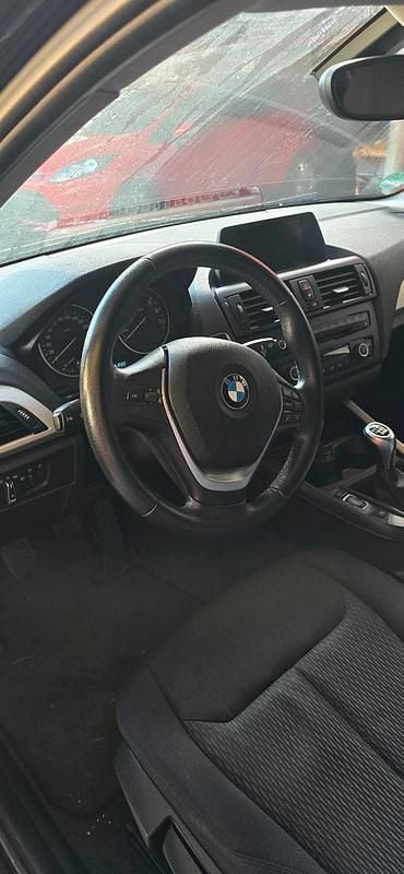 Gebraucht BMW 116 136 PS (100 kW) 2014 Schwarz Kleinwagen