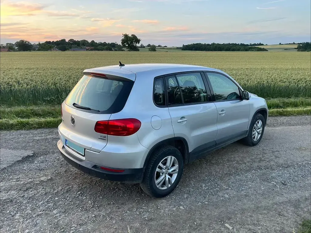 Gebraucht VW Tiguan 122 PS (89 kW) 2011 Silber SUV
