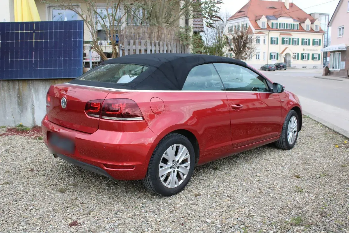 Gebraucht VW Golf Cabriolet 105 PS (77 kW) 2014 Rot Cabrio