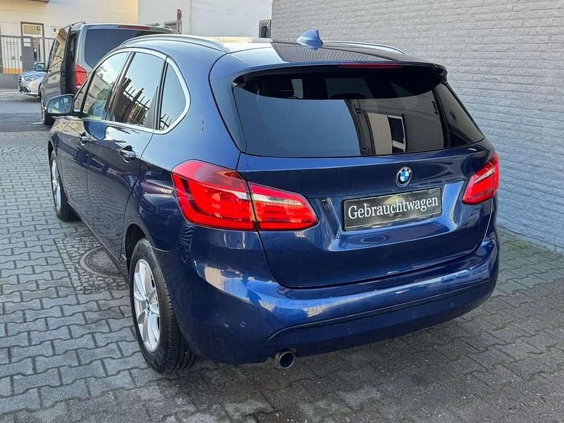 Gebraucht BMW 218 Sport Line 136 PS (100 kW) 2015 Mediterranblau metallic Kombi