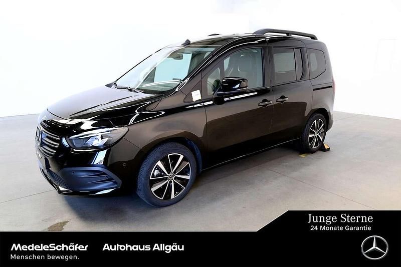 Loparitschwarz Gebraucht 2024 Mercedes T180 Progressive Van / Kleinbus | 28.850 € (Fairer Preis) - Bild 1/4