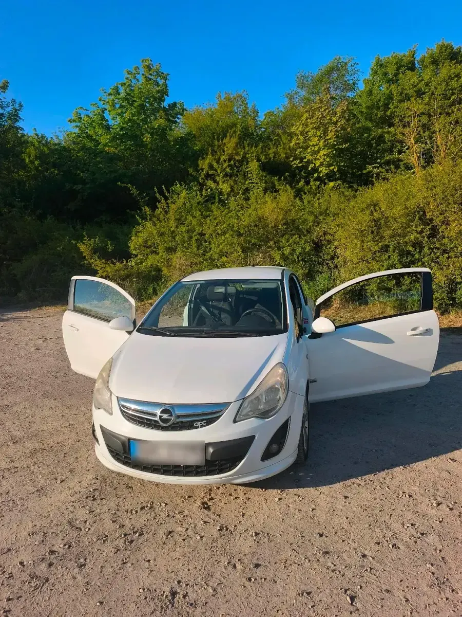 Gebraucht Opel Corsa OPC 68 PS (50 kW) 2012 Weiß Kleinwagen