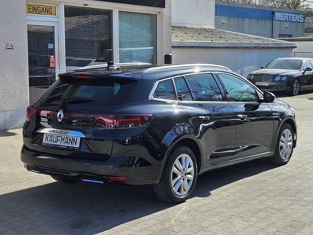 Gebraucht Renault Mégane IV Intens 140 PS (102 kW) 2022 Schwarz Limousine