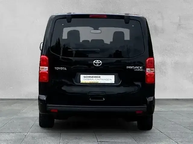 Usata Toyota Proace Verso 177 CV (130 kW) 2023 Nero Station wagon