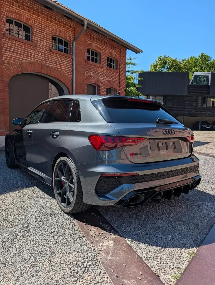 Gebraucht Audi RS3 Sportback Design 400 PS (294 kW) 2022 Grau Kleinwagen
