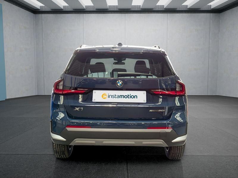 Neu BMW X1 156 PS (114 kW) 2025 Blau SUV