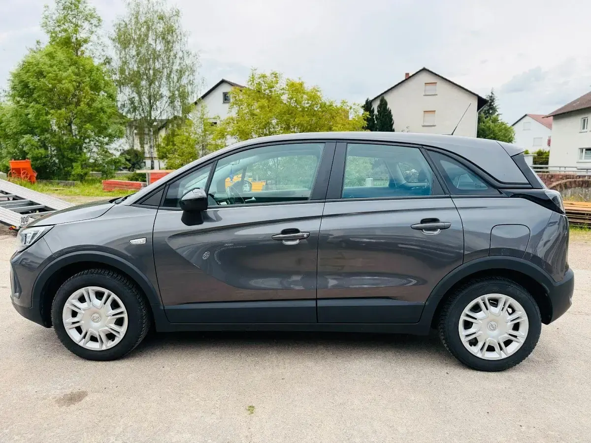 Gebraucht Opel Crossland 83 PS (61 kW) 2022 Grau SUV