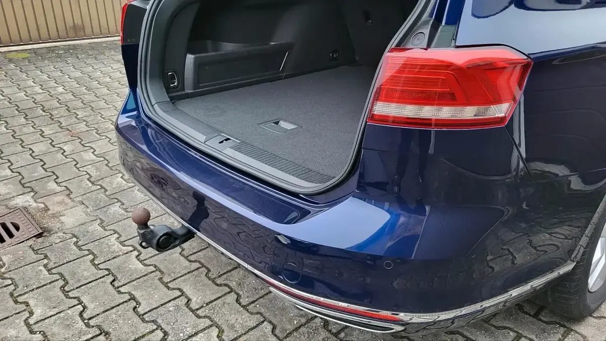 Gebraucht VW Passat 190 PS (139 kW) 2018 Blau Kombi