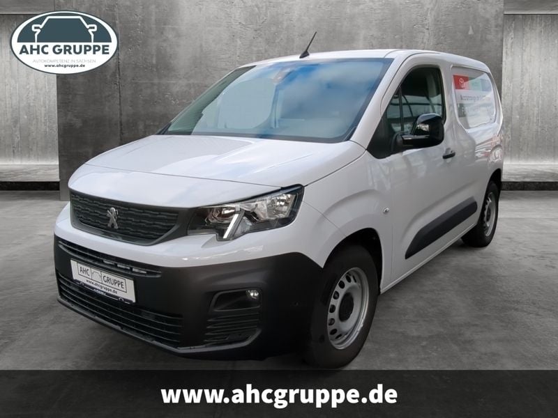 Weiss Gebraucht 2024 Peugeot E-Partner Van / Kleinbus | 19.990 € - Bild 1/4