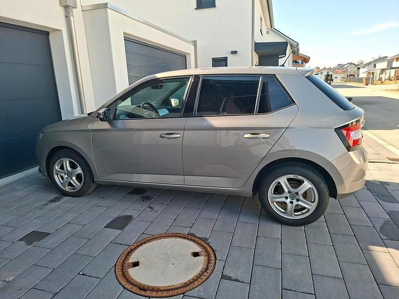 Gebraucht Skoda Fabia 95 PS (69 kW) 2018 Beige Kleinwagen