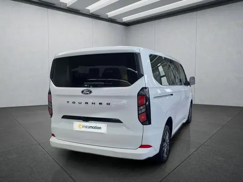 Gebraucht Ford Tourneo Custom 170 PS (125 kW) 2026 Weiß Van