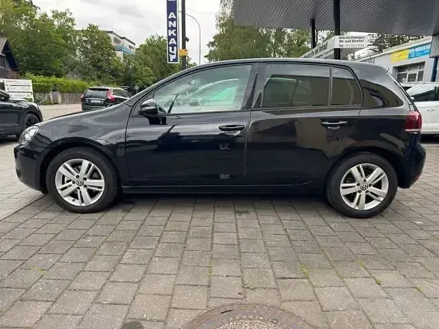 Gebraucht VW Golf VI Match 140 PS (102 kW) 2012 Schwarz Limousine