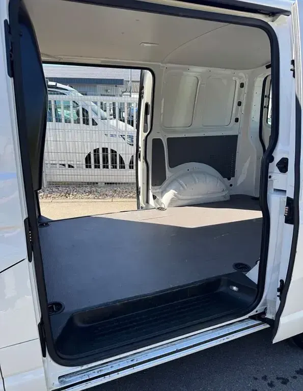 Gebraucht VW T6.1 110 PS (80 kW) 2020 Weiß Van
