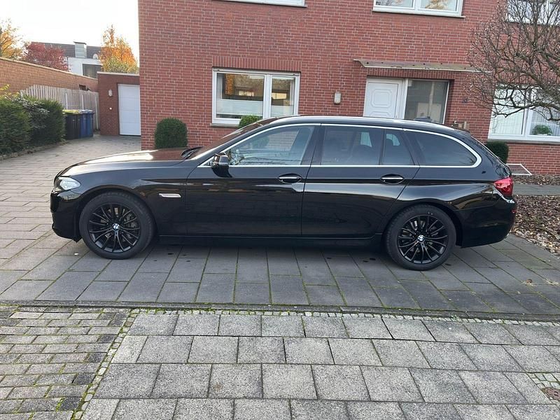 Gebraucht BMW 525 218 PS (160 kW) 2014 Schwarz Kombi