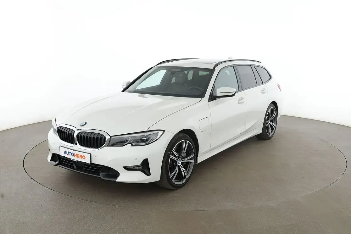Gebraucht BMW 330e Sport Line 2021 Kombi