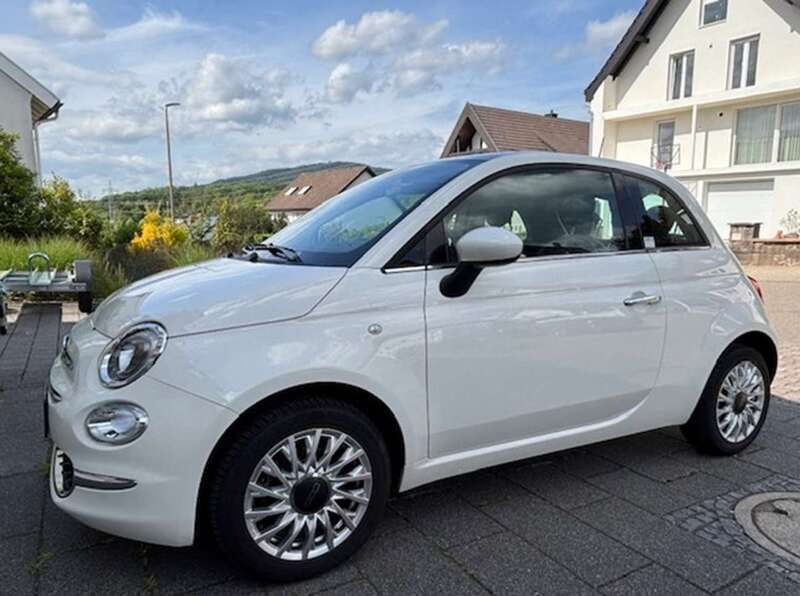Weiß Gebraucht 2018 Fiat 500 Lounge Limousine | 10.600 € (Fairer Preis) - Bild 1/4