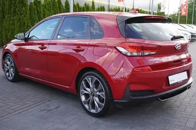 Gebraucht Hyundai i30 N Line 140 PS (102 kW) 2019 Rot Limousine