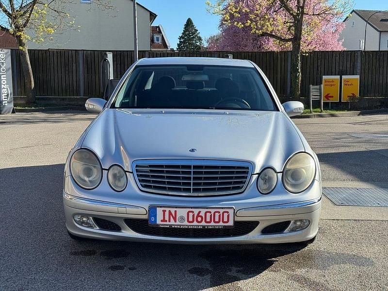 Gebraucht Mercedes E270 Elegance 177 PS (130 kW) 2002 Silber Limousine