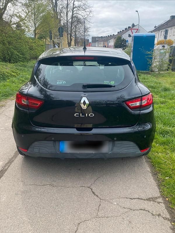 Gebraucht Renault Clio IV Life 75 PS (55 kW) 2016 Schwarz Kleinwagen