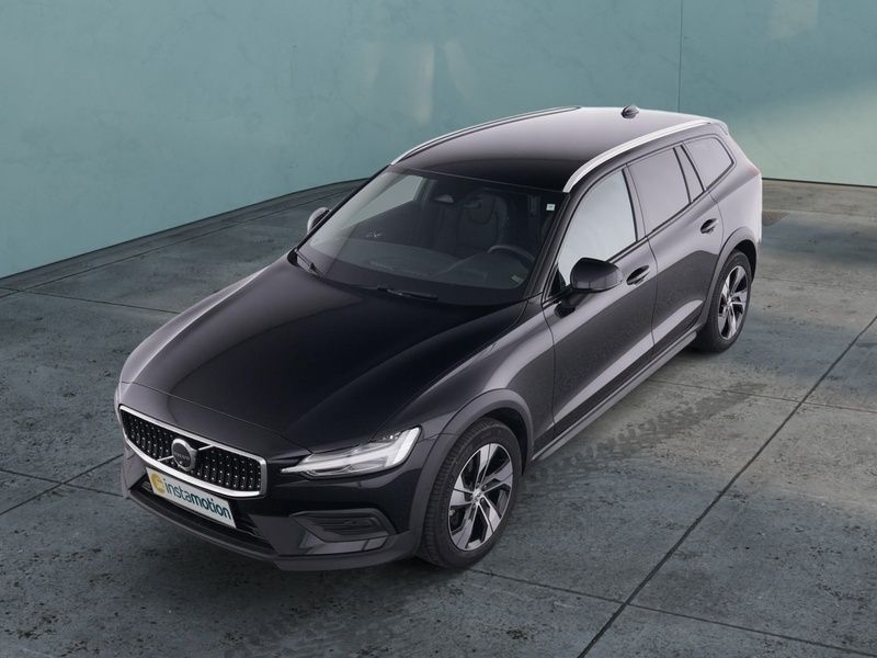 Gebraucht Volvo V60 CC Plus 197 PS (144 kW) 2022 Schwarz Kombi