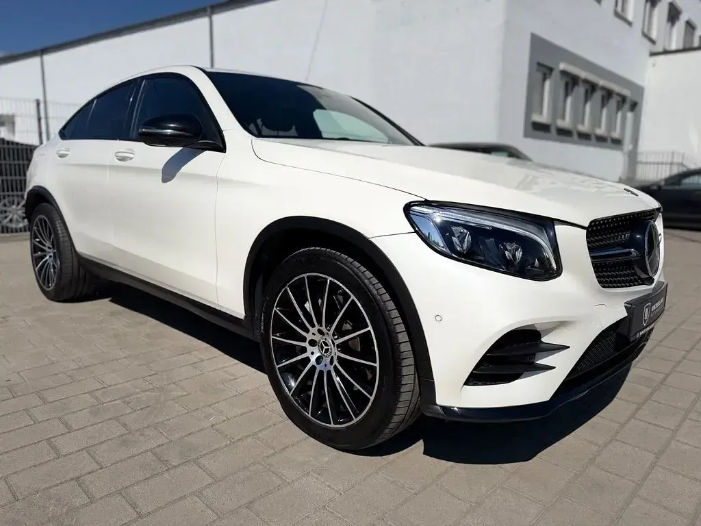 Gebraucht Mercedes GLC350 AMG line 258 PS (189 kW) 2018 Weiß Coupé