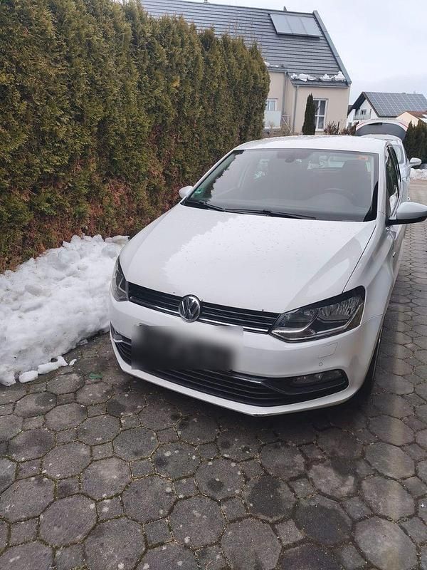 Gebraucht VW Polo 105 PS (77 kW) 2015 Weiß Kleinwagen