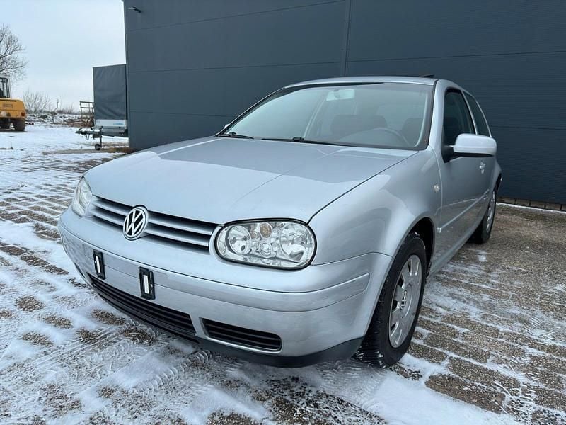 Silber Gebraucht 2003 VW Golf IV Kleinwagen | 1.400 € (Guter Preis) - Bild 1/4