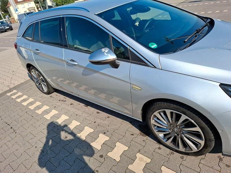 Gebraucht Opel Astra Dynamic 200 PS (147 kW) 2016 Silber Kombi