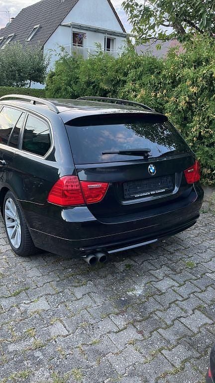 Usata BMW 325 218 CV (160 kW) 2009 Nero Berlina