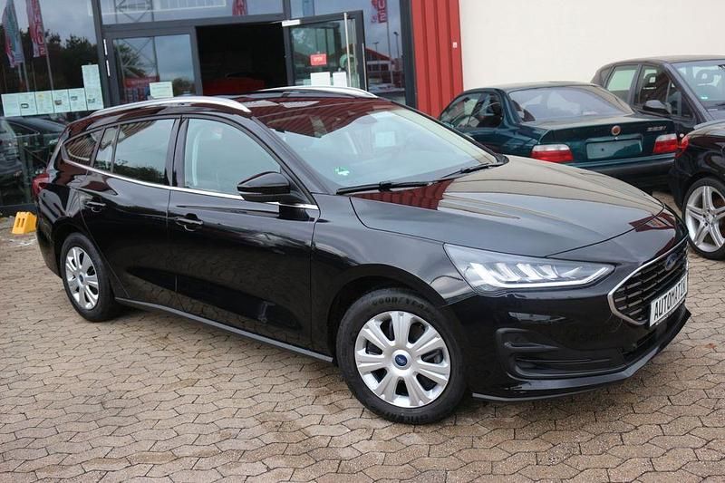 Gebraucht Ford Focus Titanium 116 PS (85 kW) 2023 Schwarz Limousine