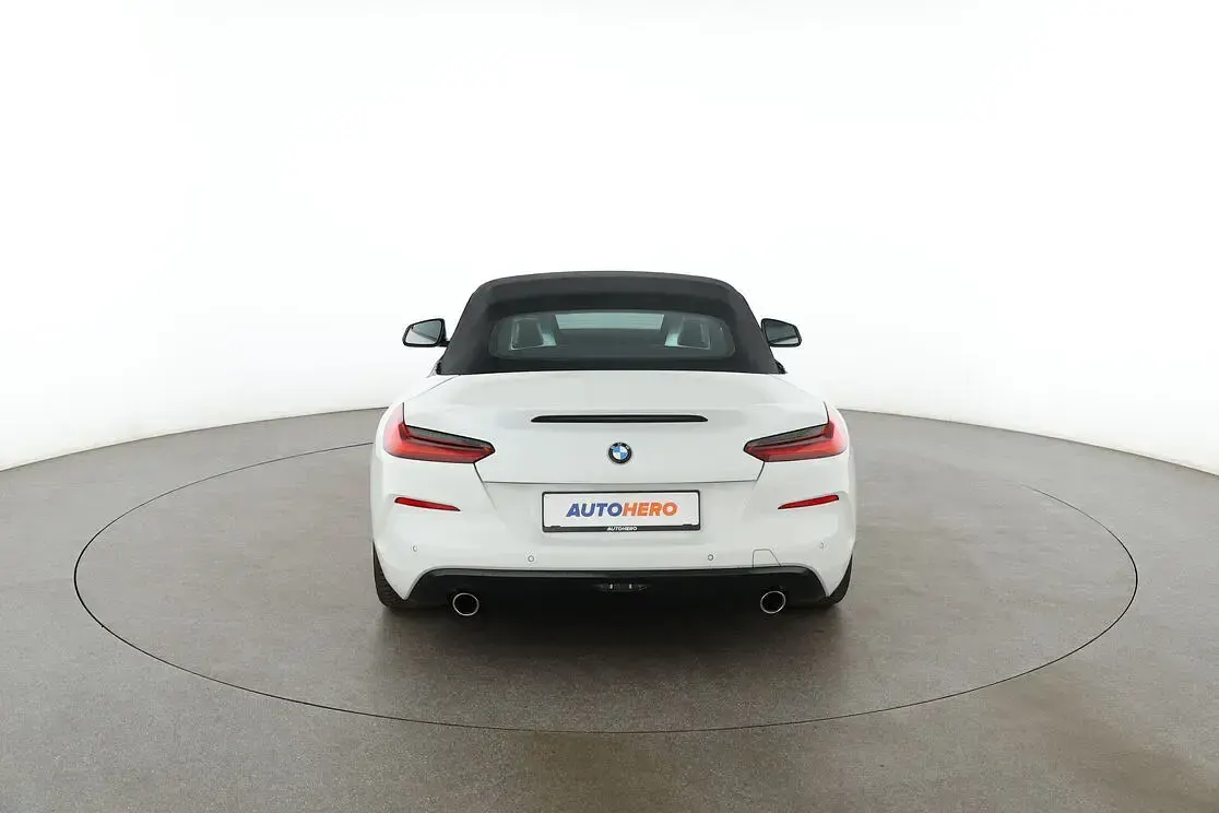 Gebraucht BMW Z4 Sport Line 197 PS (144 kW) 2021 Weiß Cabrio