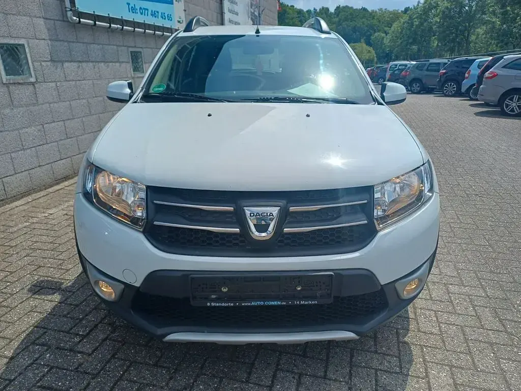 Gebraucht Dacia Sandero Prestige 90 PS (66 kW) 2013 Weiß SUV