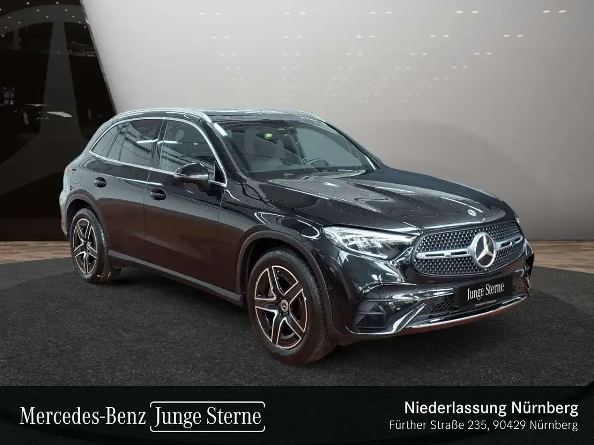 Gebraucht Mercedes GLC220 AMG 197 PS (144 kW) 2025 Schwarz SUV