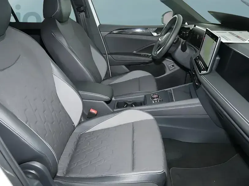 Gebraucht VW Tiguan 150 PS (110 kW) 2025 Weiß SUV