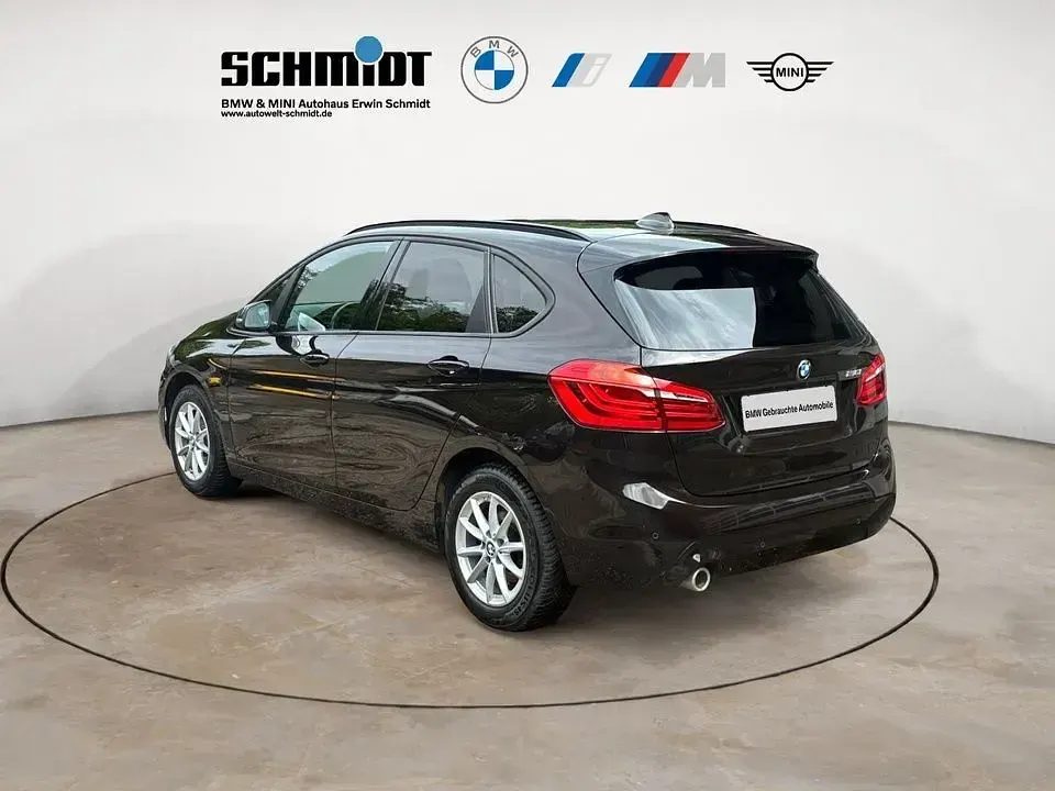 Gebraucht BMW 216 Active Tourer Advantage 109 PS (80 kW) 2021 Braun Van / Kleinbus
