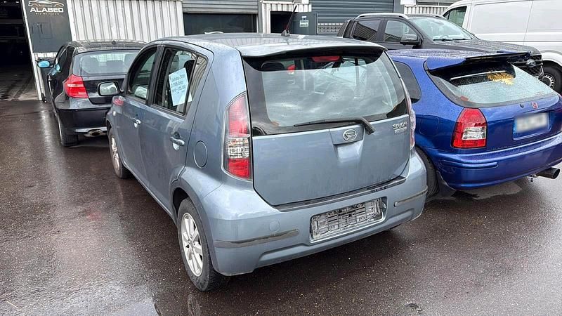 Gebraucht Daihatsu Sirion 67 PS (49 kW) 2008 Grau Kleinwagen