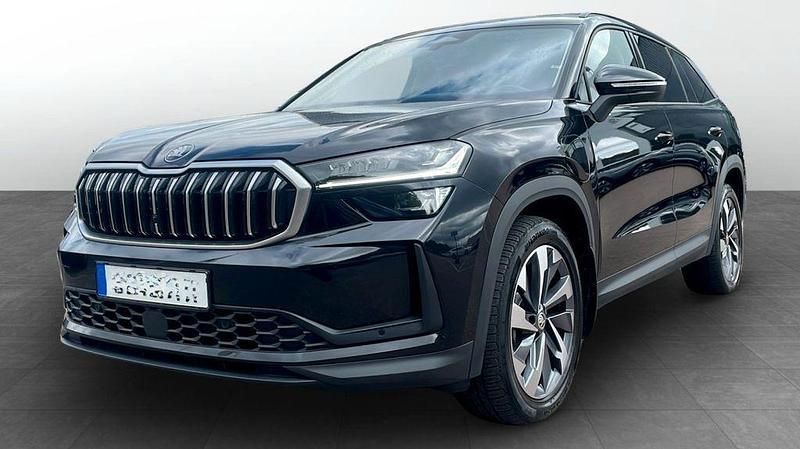 Schwarzmagic perleffekt Gebraucht 2024 Skoda Kodiaq Selection SUV | 46.990 € (Teuer) - Bild 1/4