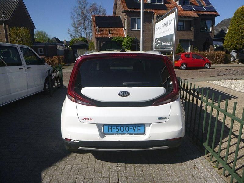 Gebraucht Kia Soul EV 150 kW (204 PS) 2020 Weiß SUV